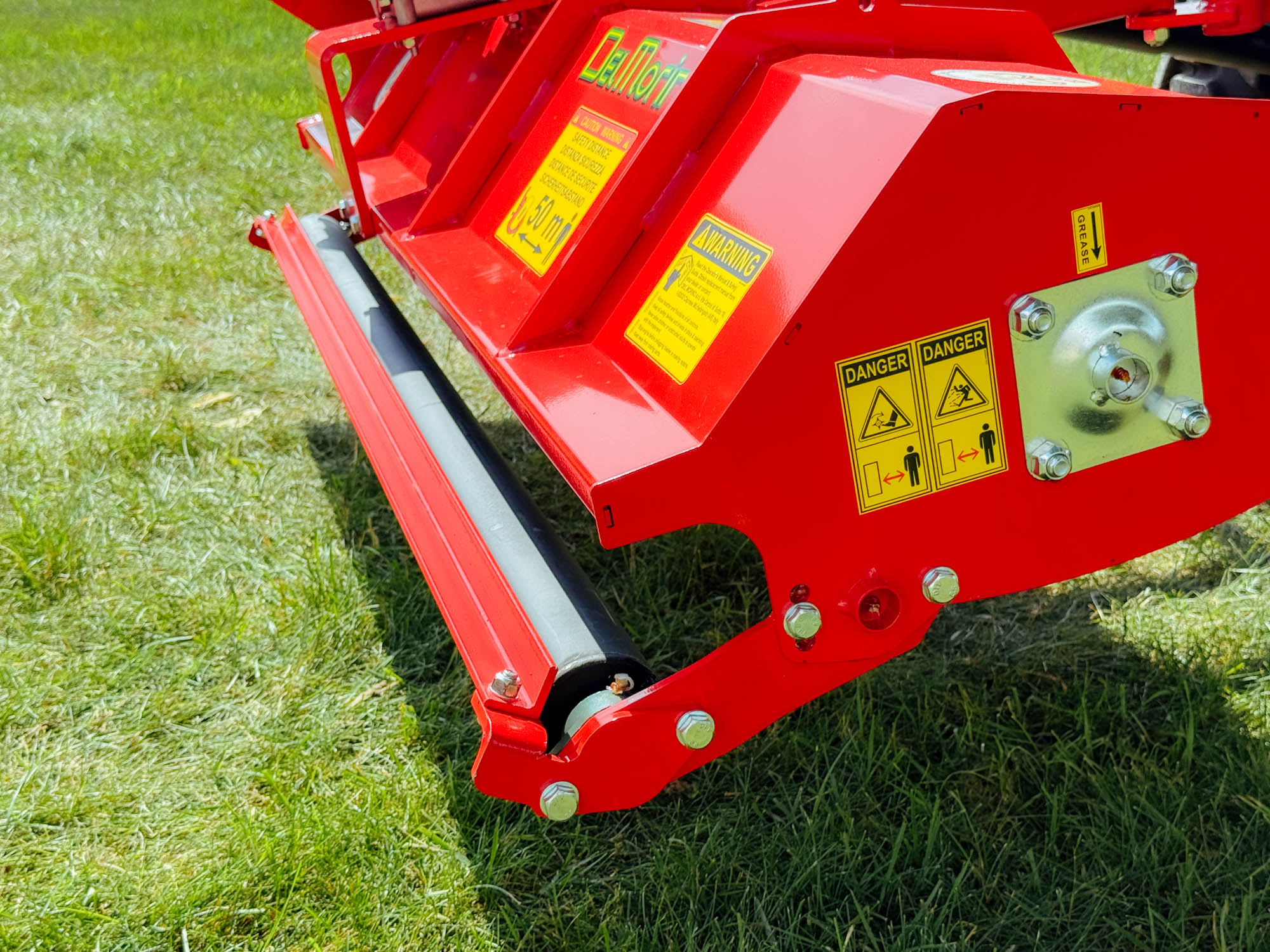 Extended Rear Roller for Extra High Cutting Height