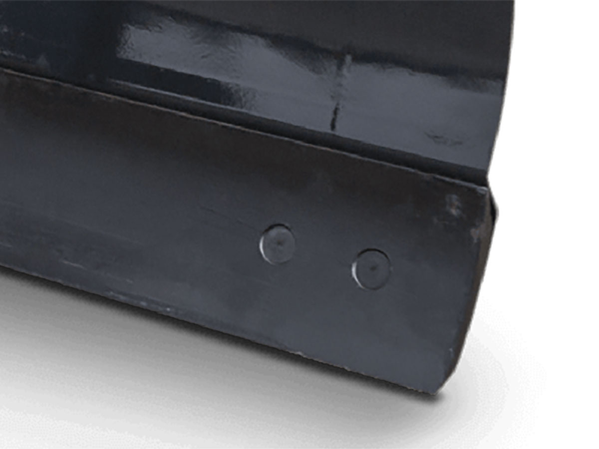 Reversible Steel Cutting Edge on MK Martin Rear Blade